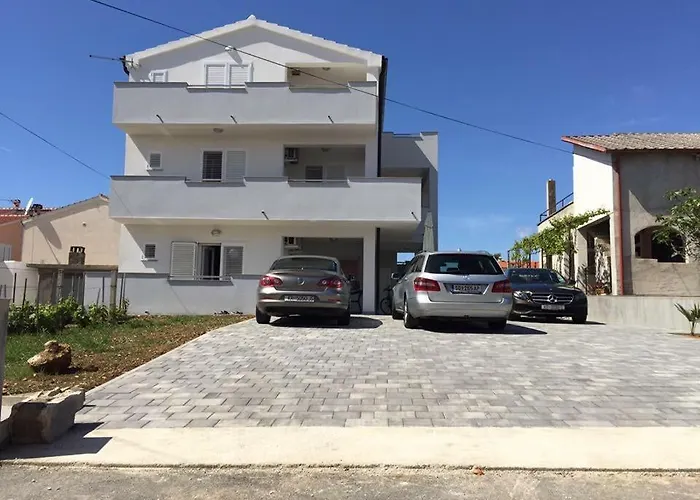 With A Parking Space - Mulo, Zadar - 15522 Daire Vrsi